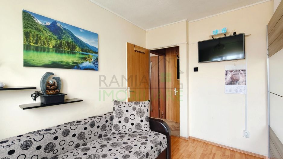 Apartament 3 camere, Cartierul Florilor, Boxă și parcare - Poză 7