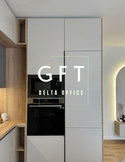 Central. Complet utilat. Nelocuit.Finisaje, dotari moderne - Poză 4