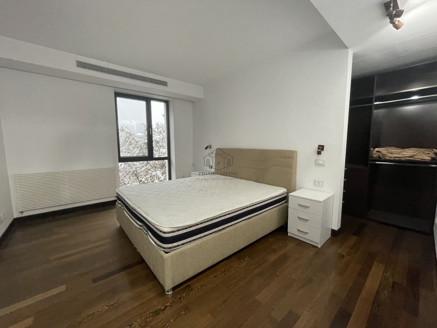 APARTAMENT SUPERB LA VANZARE SI INCHIRIERE PE STRADA RAHMANINOV - Poză 6