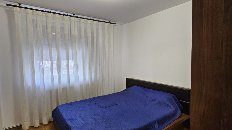 Apartament 3 camere- Rovine, Piata Garii - Poză 1