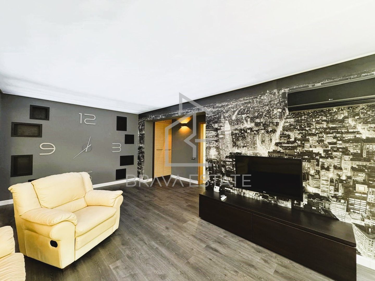 Apartament 2 camere, balcon, parcare, Andrei Muresanu - Poză 6