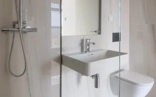 Luxury 2-Bedroom Apartment | Large Terrace | Parking | Prime Location ⭐ - Poză 15