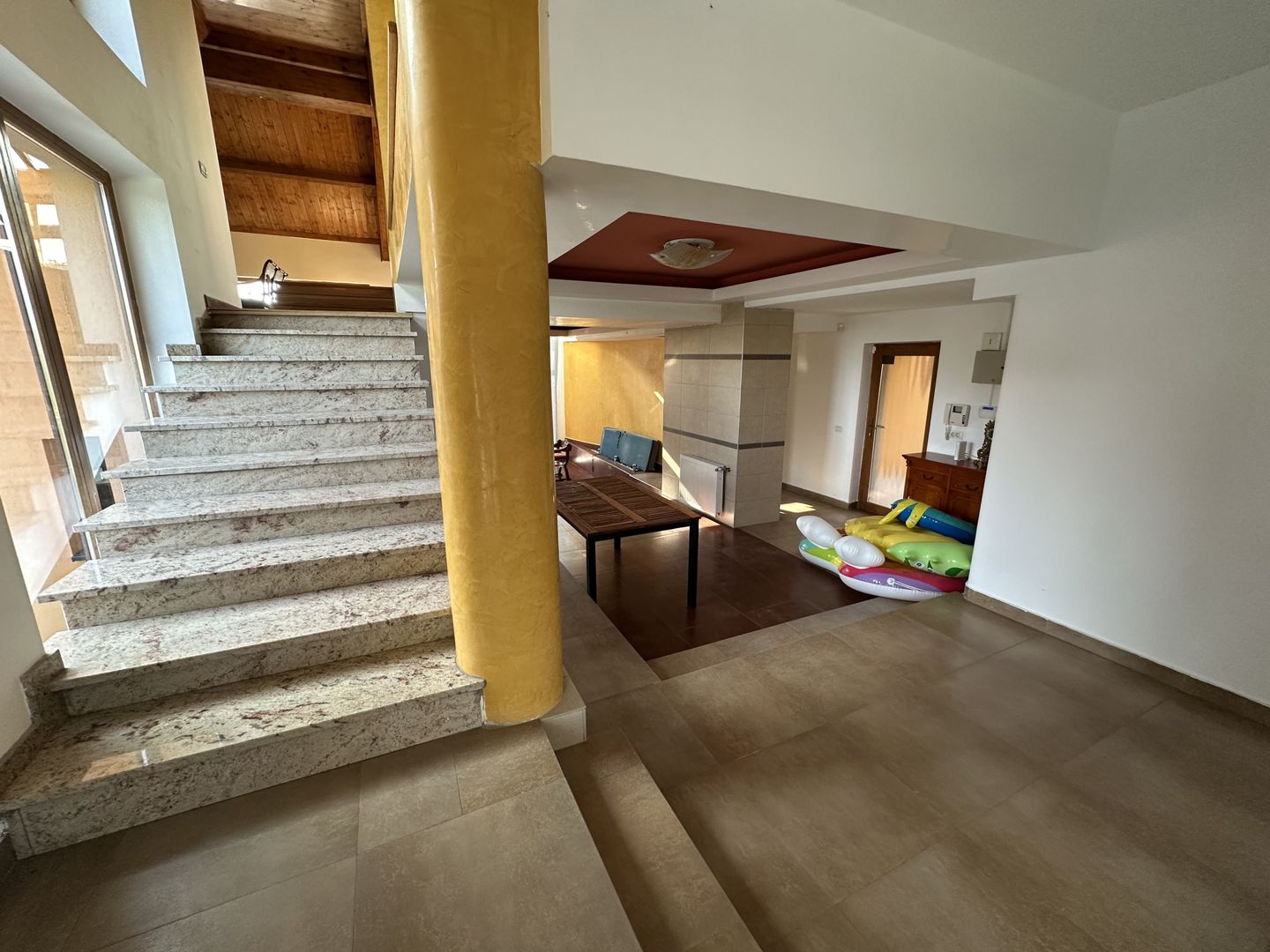 Proprietate cu piscina Dumbravita - Poză 24