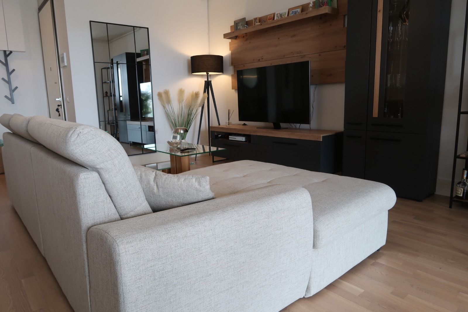 Apartament 2 camere complet mobilat 102 The Address - Poză 2