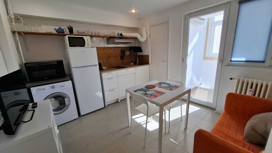 STUDIO- OBOR, BLOC REABILITAT, DORMITOR SEPARAT, MODERN - Poză 5