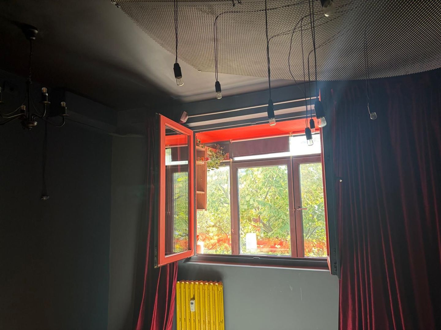 Apartament cochet, doua camere semidecomandat, 1 Mai - Poză 7