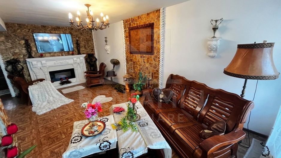 Casa Deosebita 3Camere 3Bai 1460mp Teren Garaj Piscina Bariera Valcii - Poză 3