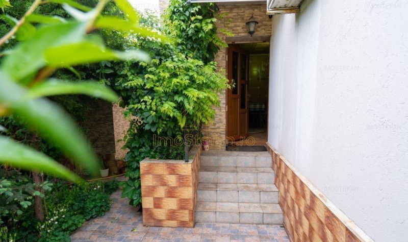 Casă modernă și cochetă cu grădină frumoasă în Techirghiol - Poză 6