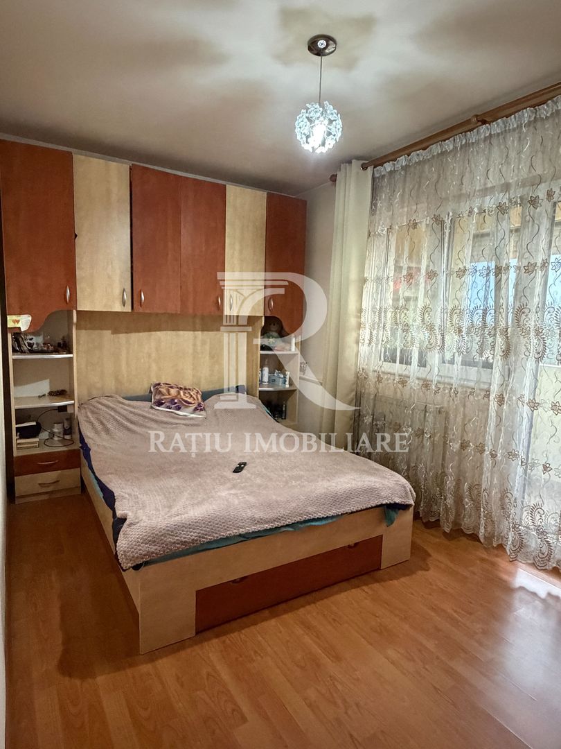 Apartament 3 camere | Zona Cantemir | 70 mp | - Poză 3