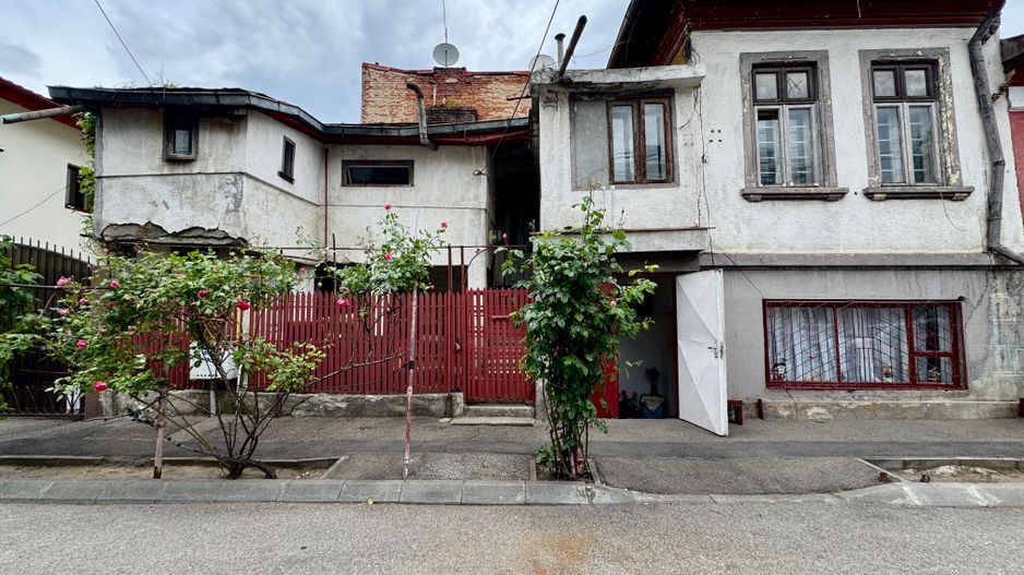 Casa Curte Individuala - Titulescu - Poză 4