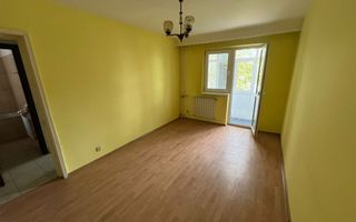 Apartament 4 camere, etaj 1/4, zona Mausoleul Eroilor - Sud - Poză 1