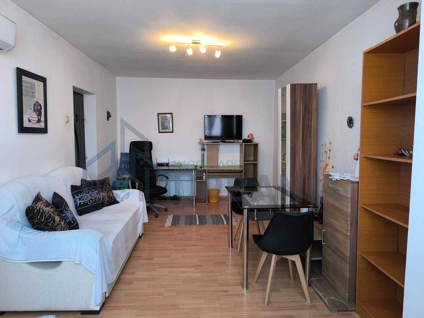 Apartament 3 cam. Podu Roș | Pet-friendly | 15 min Palas | # - Poză 2