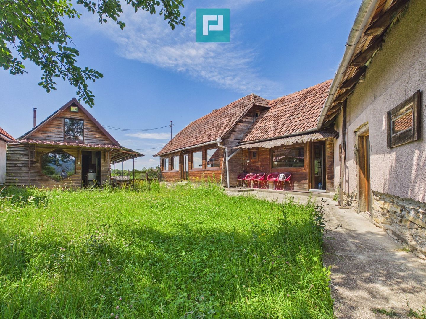 Casă de vacanță cu 2 corpuri si view în Dulcele - Poză 6