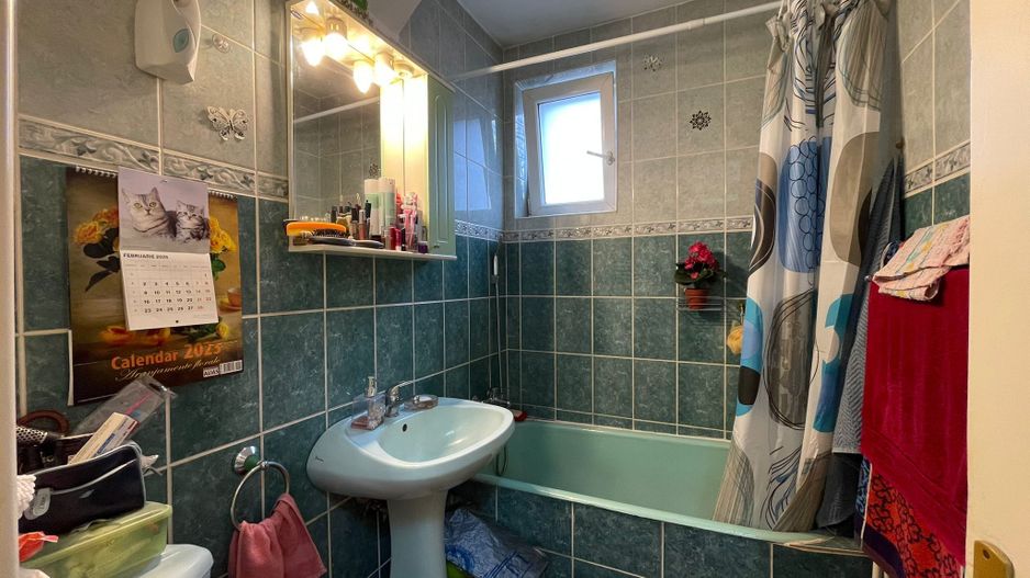 APARTAMENT CU 2 CAMERE, DECEBAL, ETAJ 3 - Poză 4