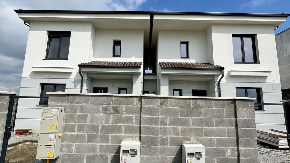Duplex nou Chișoda – despartit prin cameră tehnică - Poză 1