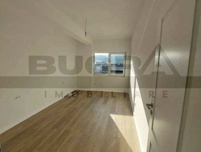 Apartament finisat cu 3 camere, 75 mp,  parare, zona Baciu Regal - Poză 4