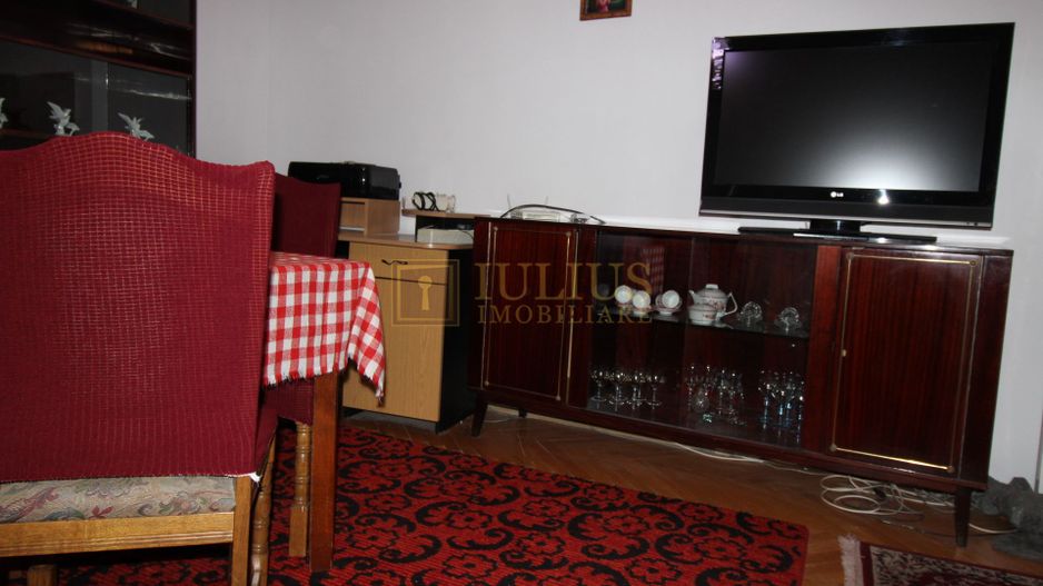 3 camere, situat in Complexul Studentesc, centrala proprie, familie, studenti - Poză 2