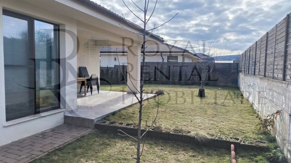 Casă parter cu grădină 500 mp, 6.5 kW fotovoltaice | Corușu - Poză 1