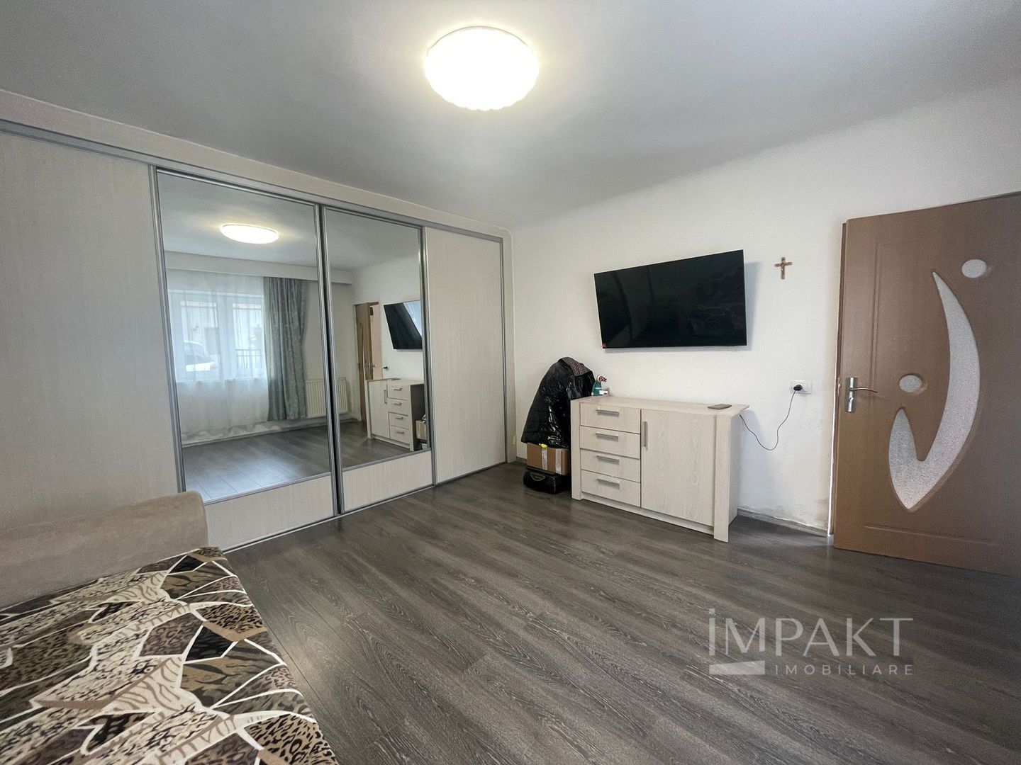 Apartament cochet cu terasă și parcare, aproape de Parcul Farmec - Poză 2