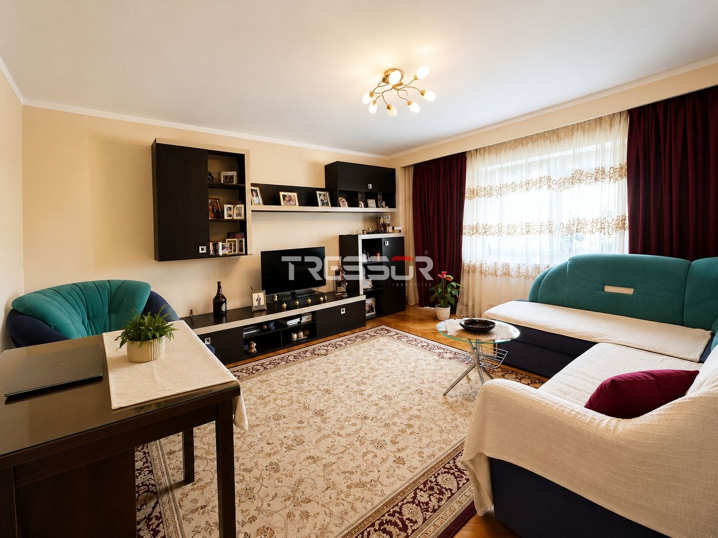 3 camere decomandat TAV-uri / Tomis Nord - Poză 1