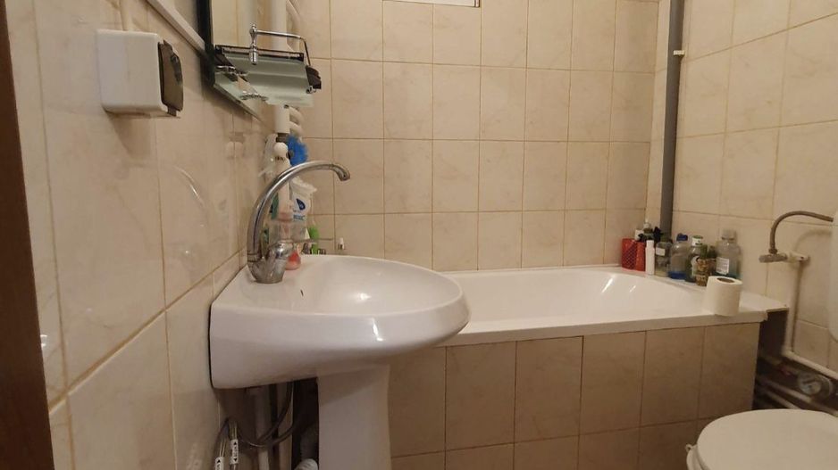 Vand apartament 2 camere - Poză 7