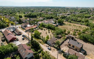 Casă cu teren 3332mp în Bătania - Poză 16