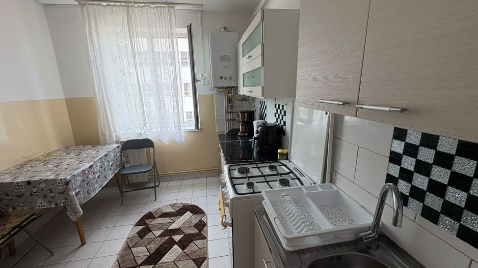 Apartament 2 camere de închiriat zona lenin etaj 1 mobilat complet - Poză 4