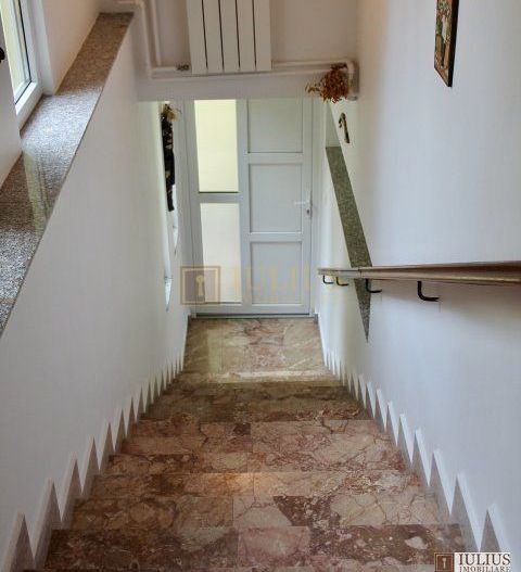 Casa de inchiriat in zona Lipovei - Pomiculturii. Curte comuna, ctr. Anaf. - Poză 18