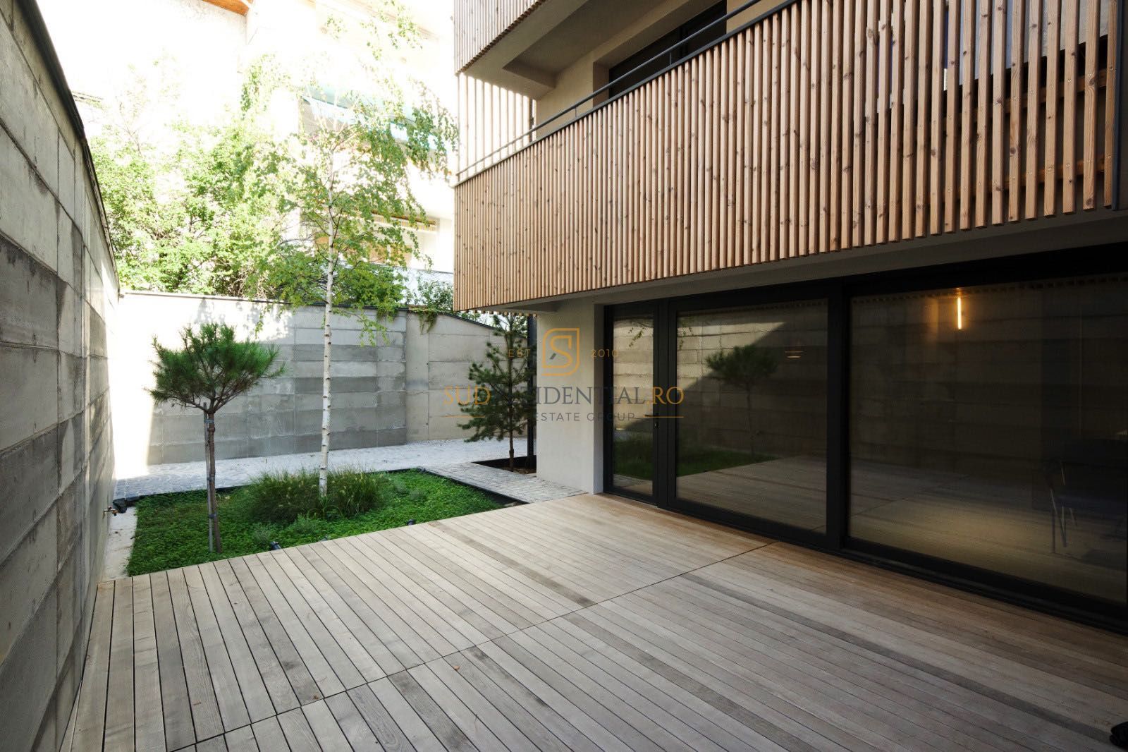 Duplex  Dorobanti P+1, 154 mp + curte 50 mp, 2 locuri de parcare. - Poză 1