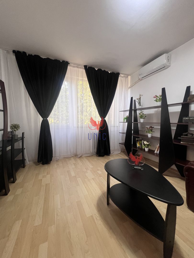 Decomandat, stradal, Calea Bucuresti etaj 1 - Poză 42