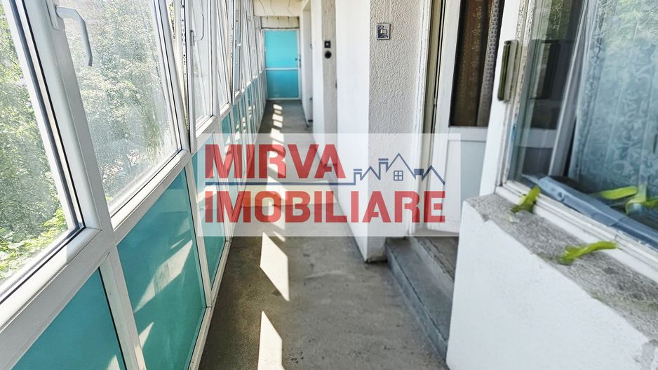 🔑 De vânzare – Apartament 3 camere, decomandat – Zona Mărășești - Poză 3