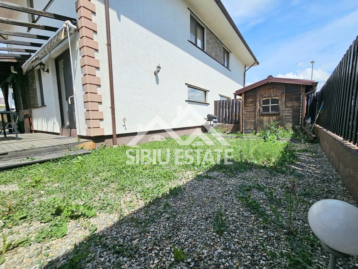 Casa mobilata 4 camere, 2 bai, curte si carport - Poză 13