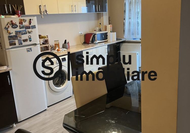 2 camere decomandate, etaj 3/8, lift, centrala termica - 116 000 Euro - Poză 5