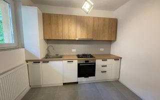 De Vanzare: Apartament cu 2 camere, Semicentral! - Poză 5