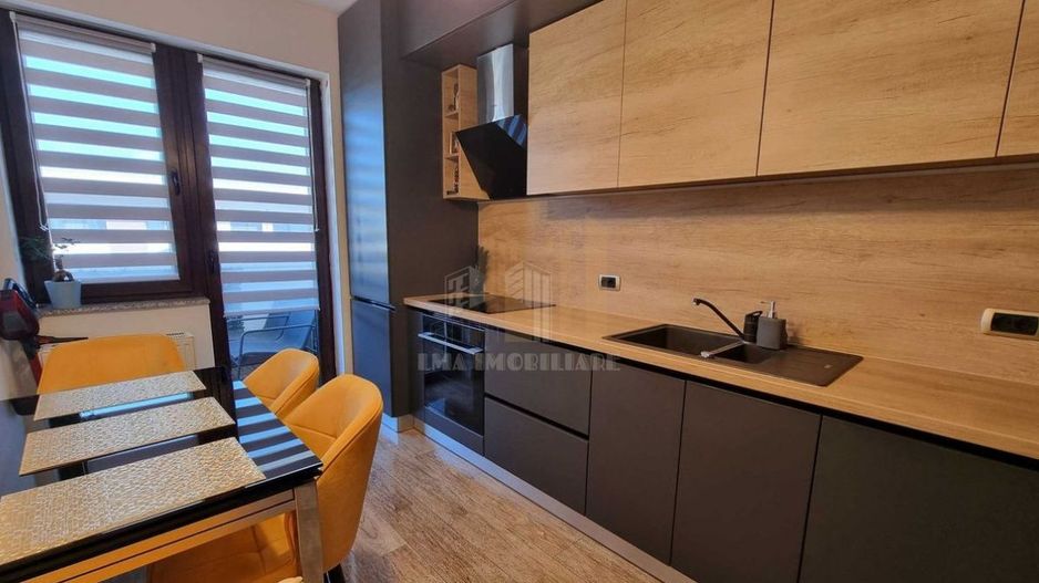 Apartament 2 camere decomandat Isaran Tractorul Brasov - Poză 3