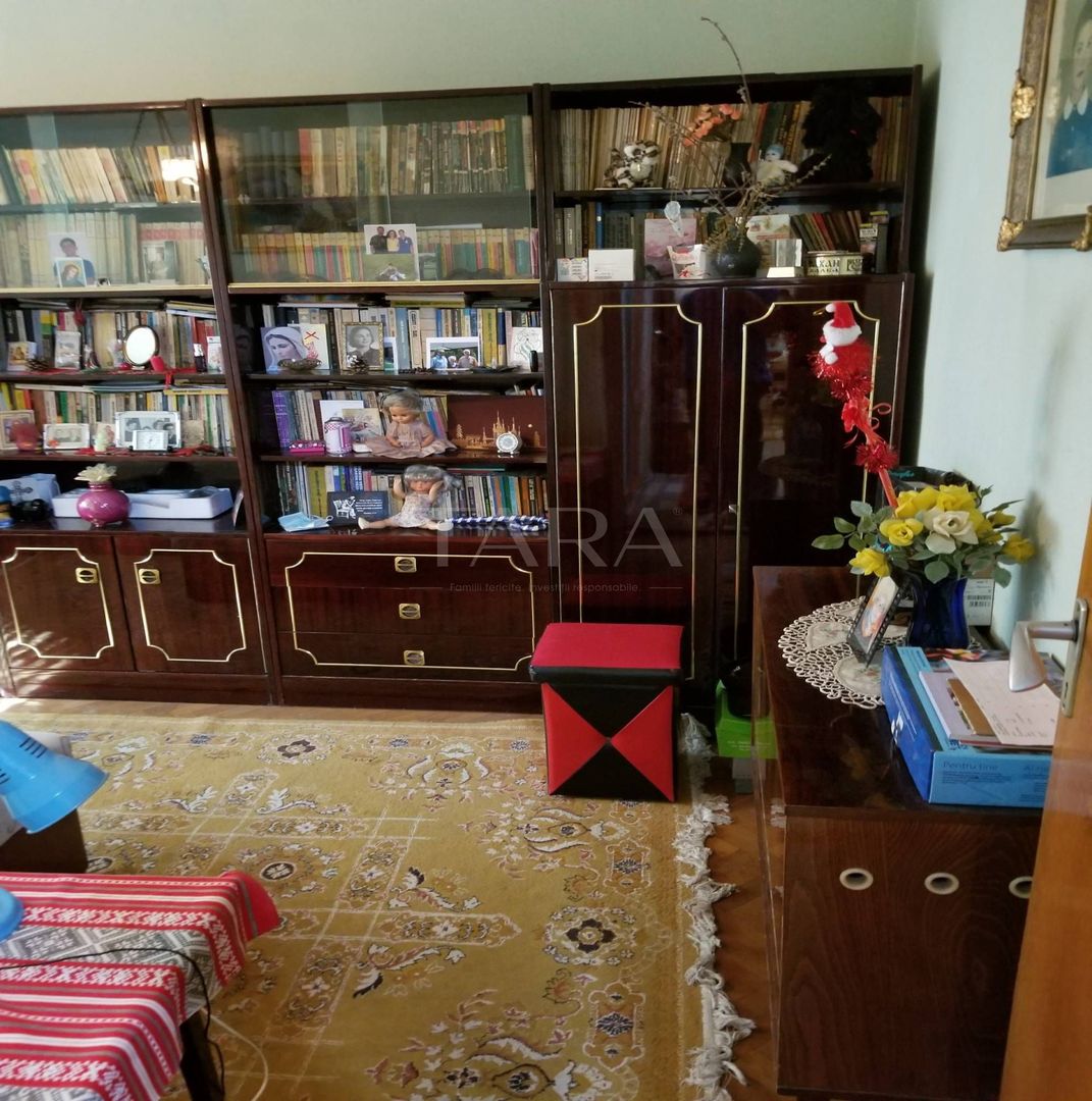 4 camere decomandate în Mănăștur – potențial excelent. - Poză 4