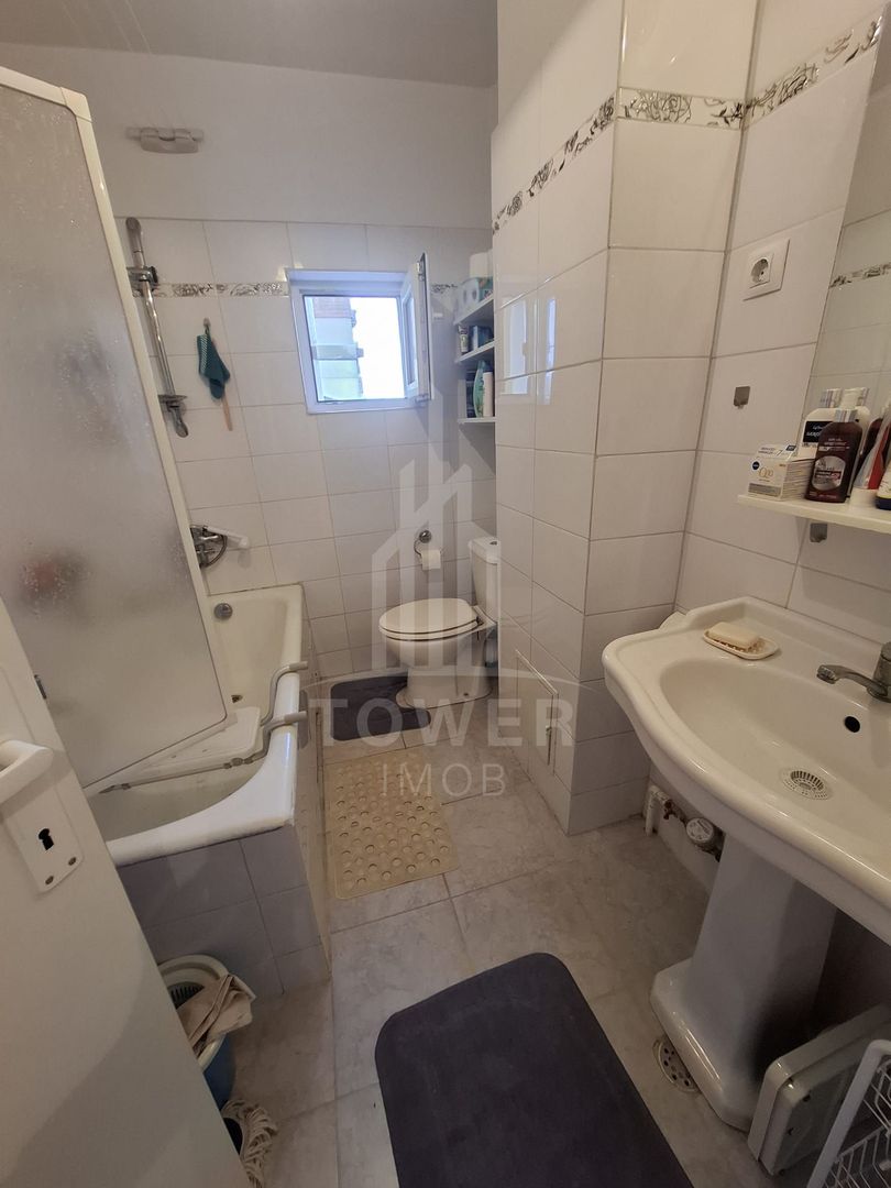 Apartament 4 camere -etaj 1, zona V. Aron - Poză 19