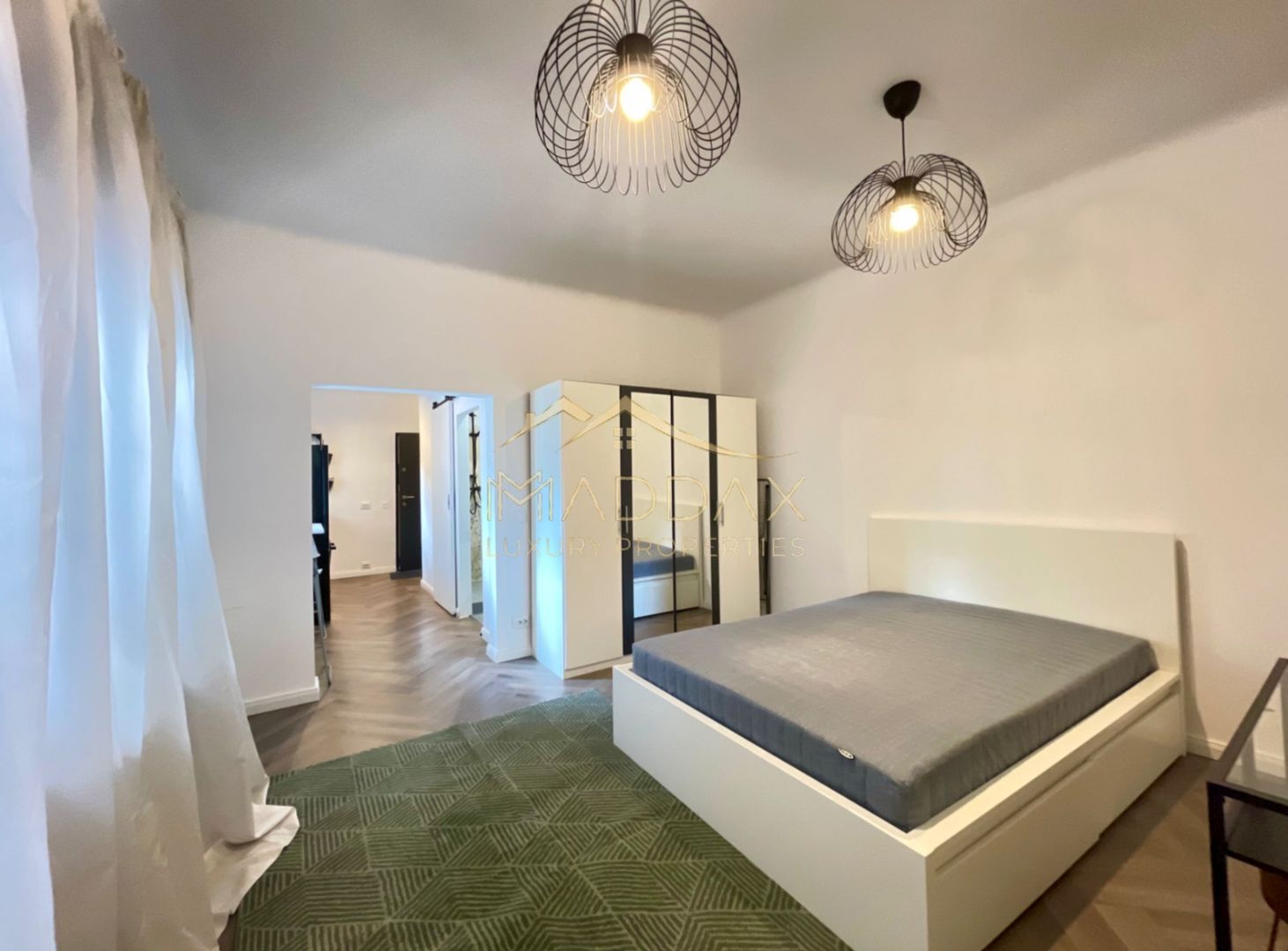 Garsoniera Premium in Vila interbelica**Boxa+Mansarda+Curte/R. Beller/DOROBANTI - Poză 1