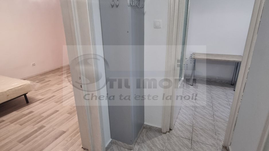 Apartament cu o camera, zona Gara, 3/4 - 73.000 euro ! - Poză 3