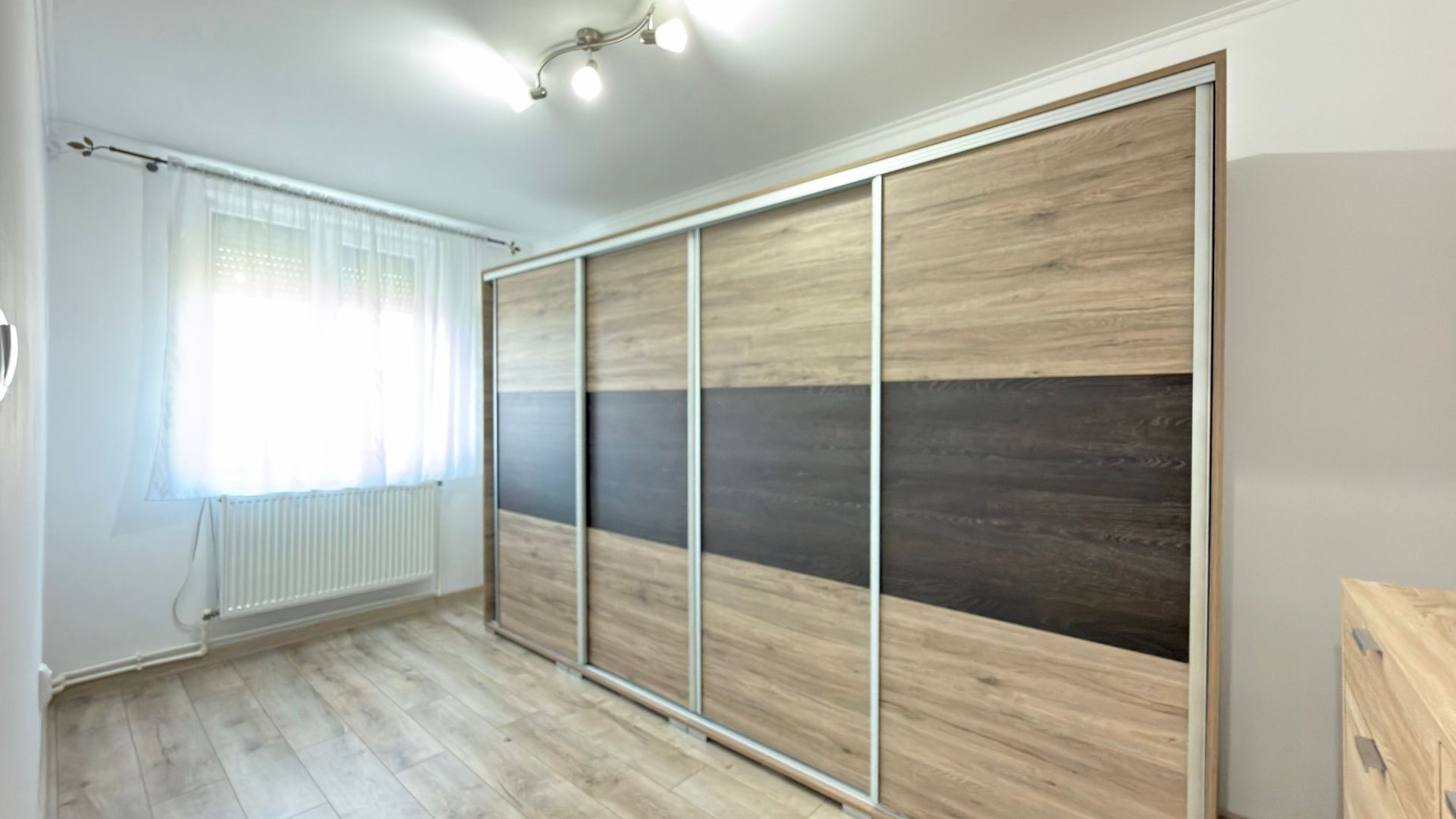Apartament 3 camere MV1, Zona Trilak - Str. R. Ferdinand I - Carei - Poză 9