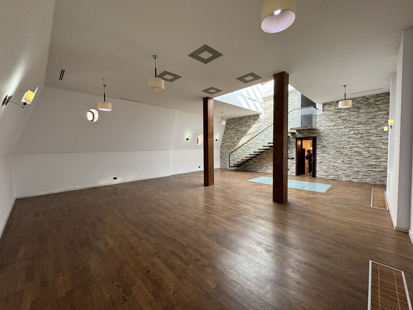 Universitate 20 camere arhitectura interbelica garaj curte piscina - Poză 26