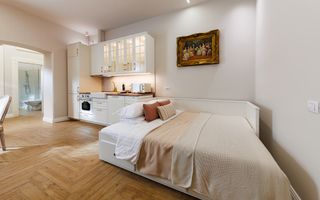 Apartament premium în cladire istorică - Poză 4