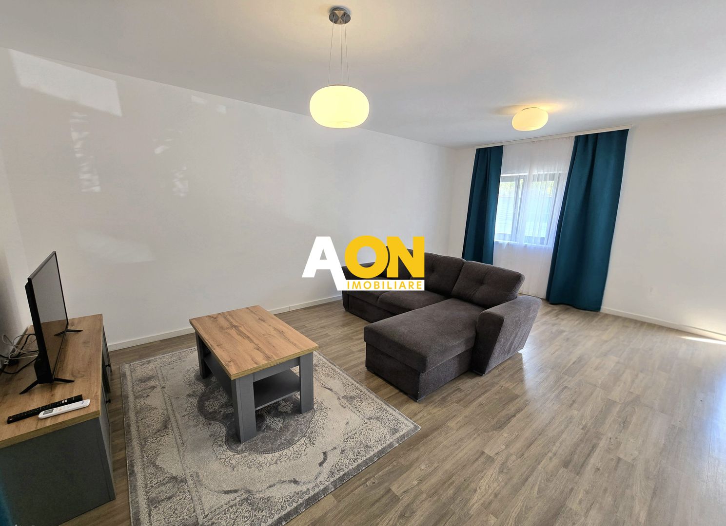 Casă Tip Înșiruit, 4 Camere, Complet Mobilată, zona Cetate - Poză 1