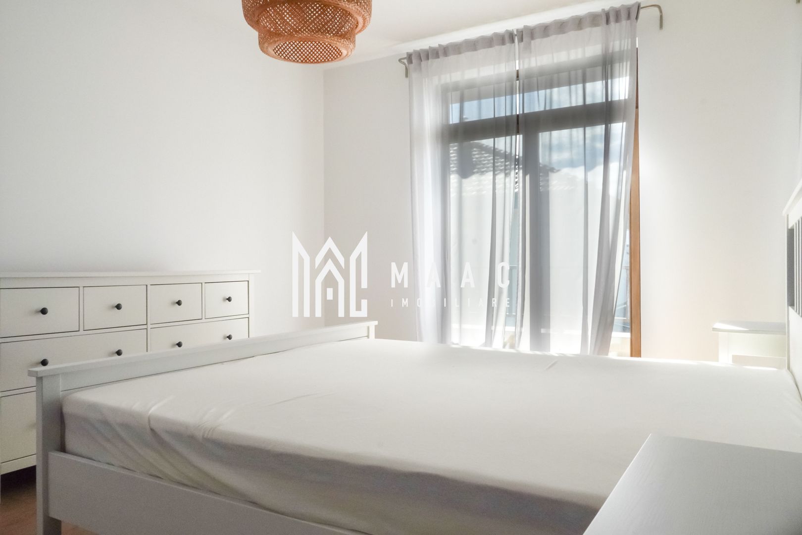 Casa Individuala de LUX | 7 camere | Selimbar - Poză 8