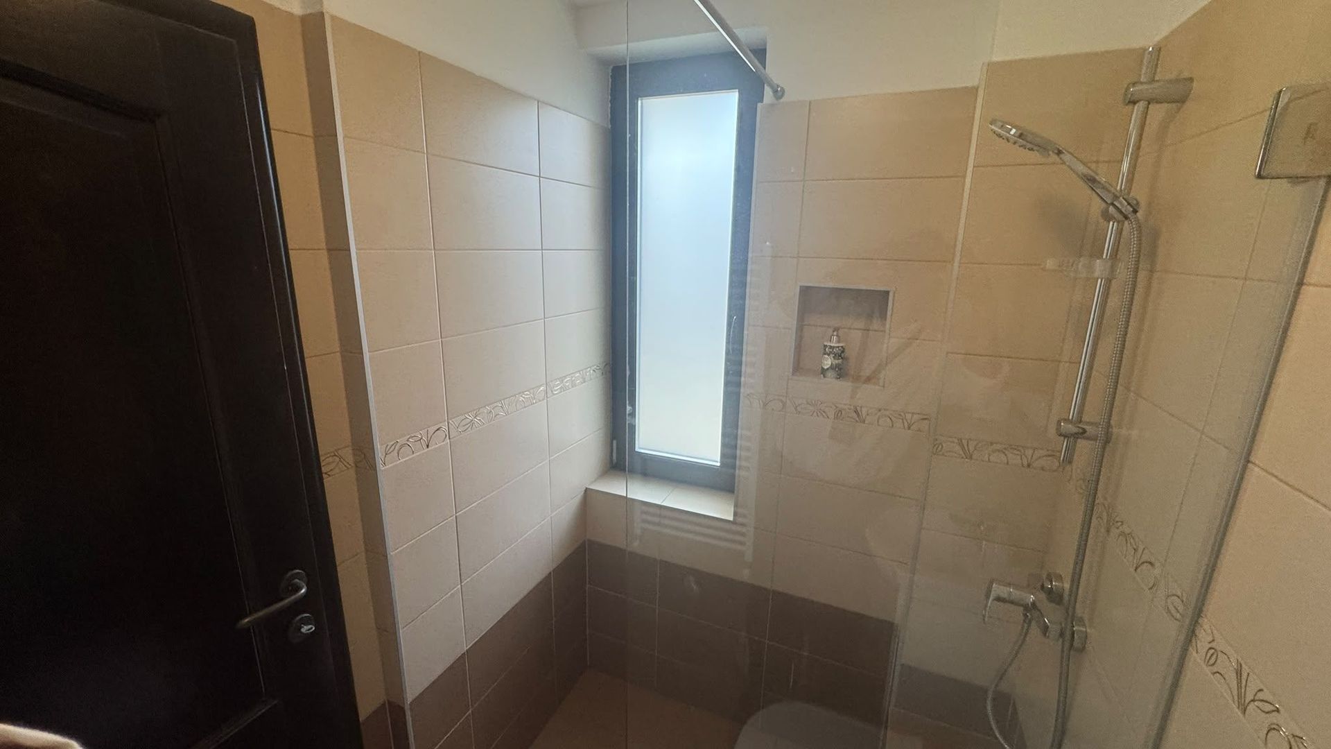 Casă 4 camere de inchiriat, carport, curte 180 mp - C. Arhitectilor - Poză 13