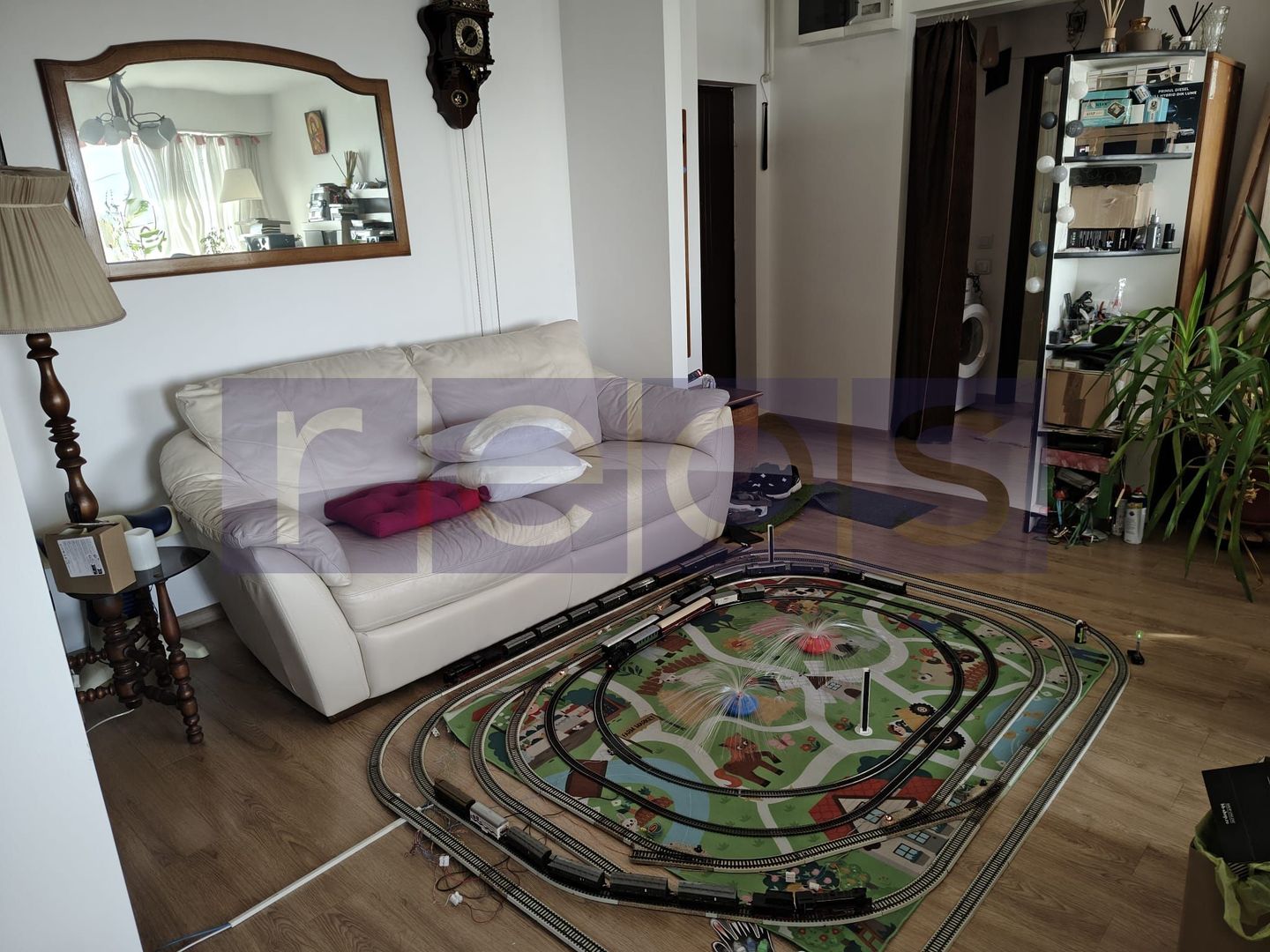 De vanzare apartament open space, spatios, 2 camere - Antiaeriana - Poză 1