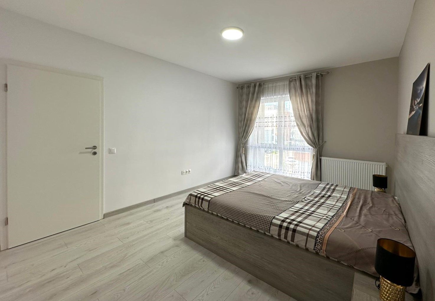 Vanzare apartament nou mobilat cu parcare si boxa Avantgarden 3 - Poză 12