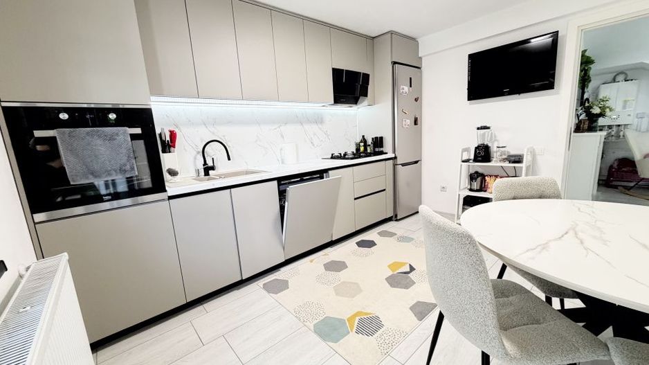 Casa moderna la cheie cu teren 485 mp Stefanesti - Poză 15