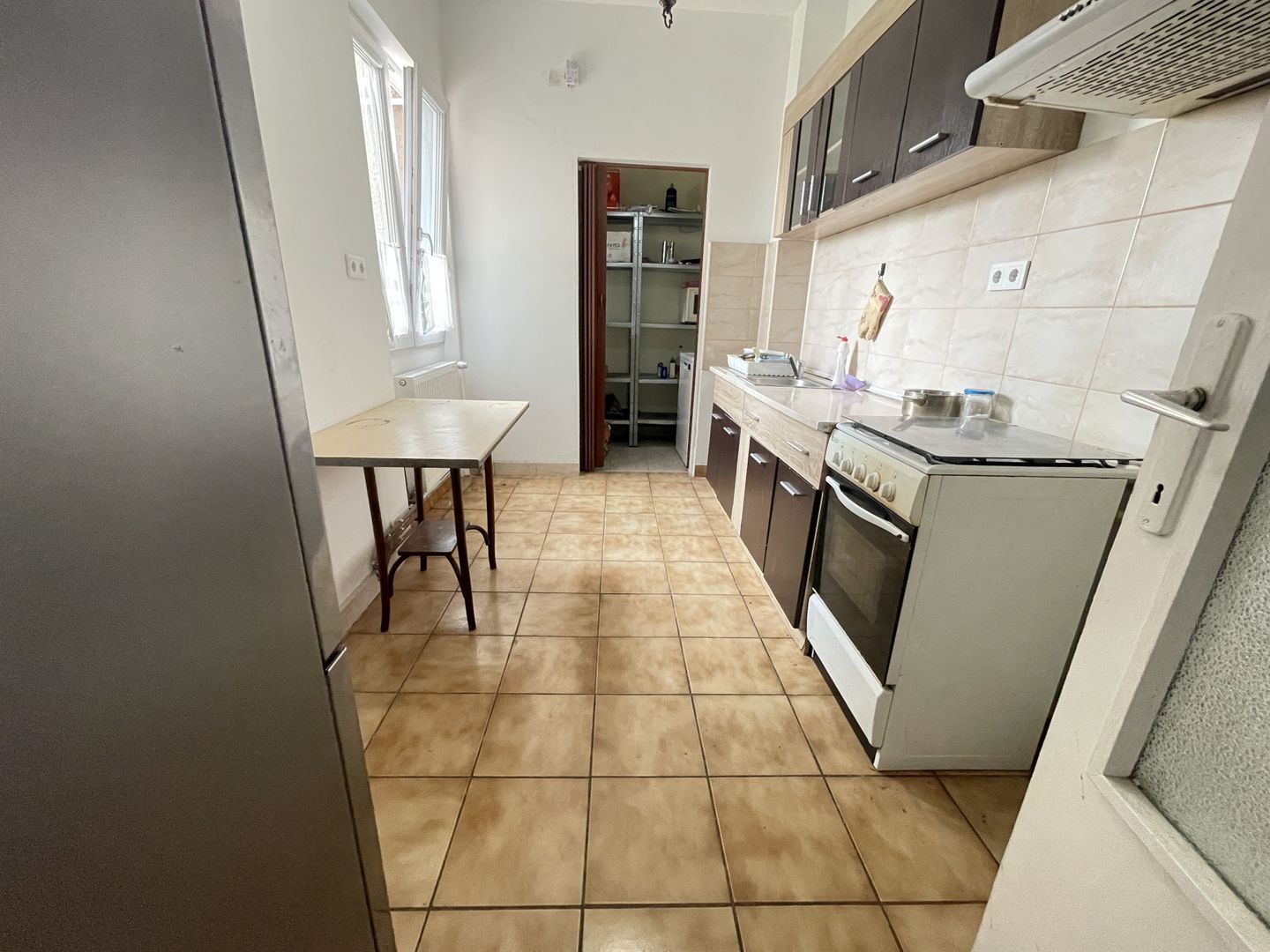 SPATIOS IN ZONA MEDICINEI -4 camere,garaj propriu si boxa - Poză 5