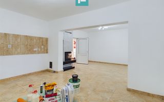 Casă tip duplex cu teren generos în Dezna - Poză 5